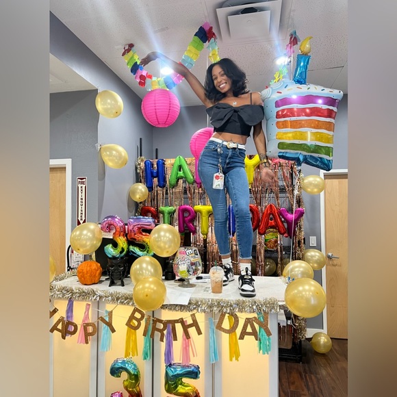 MEET YOUR POSHER!!  Shattered Glass Vintage- Behind the brand - Picture 10 of 13